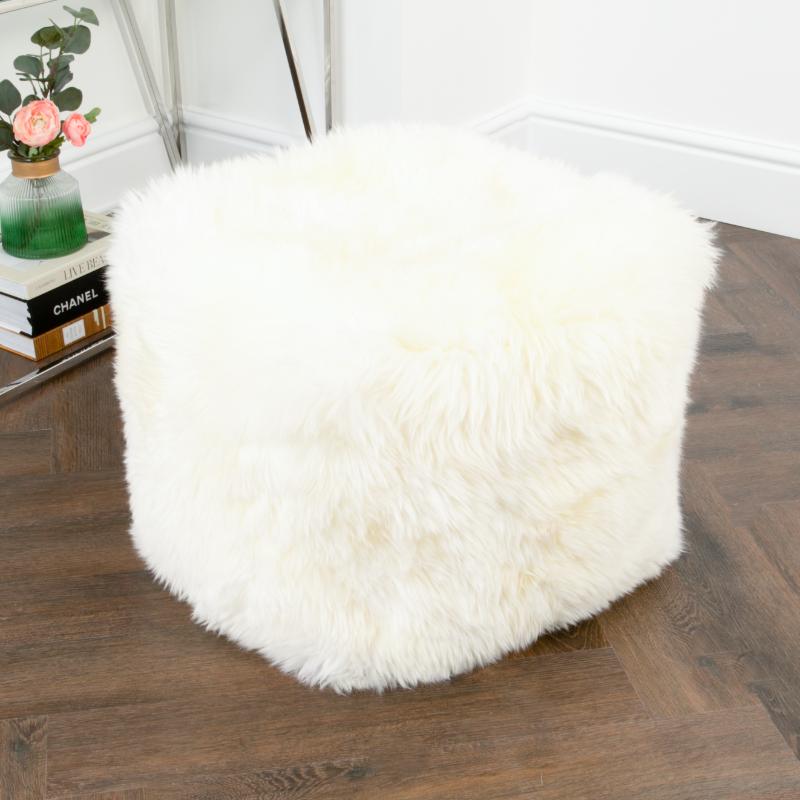 Ashpinoke - Ivory Sheepskin Pouffe